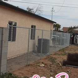 Chainlink Fence / Cerco