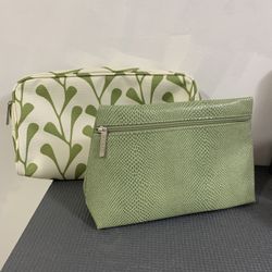 New Lot Of 2 Clinique Bag