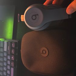 Beats Solo Pro 