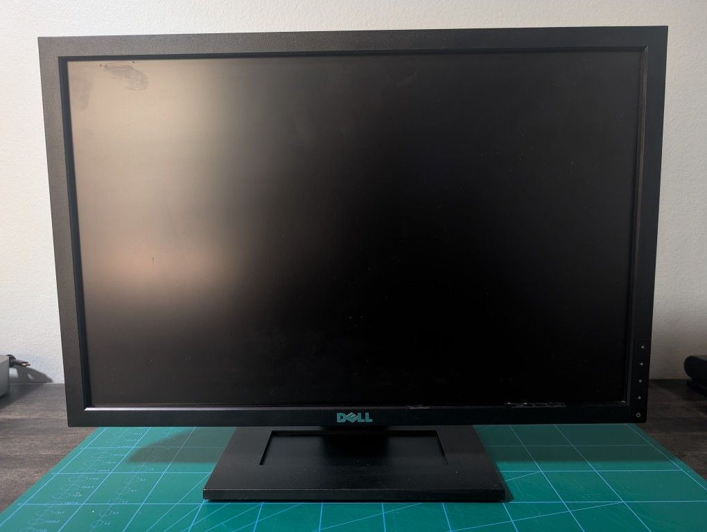 Dell P2210t 22" Widescreen LCD Monitor