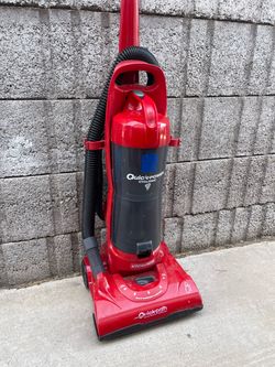 Dirt Devil Upright Vacuum