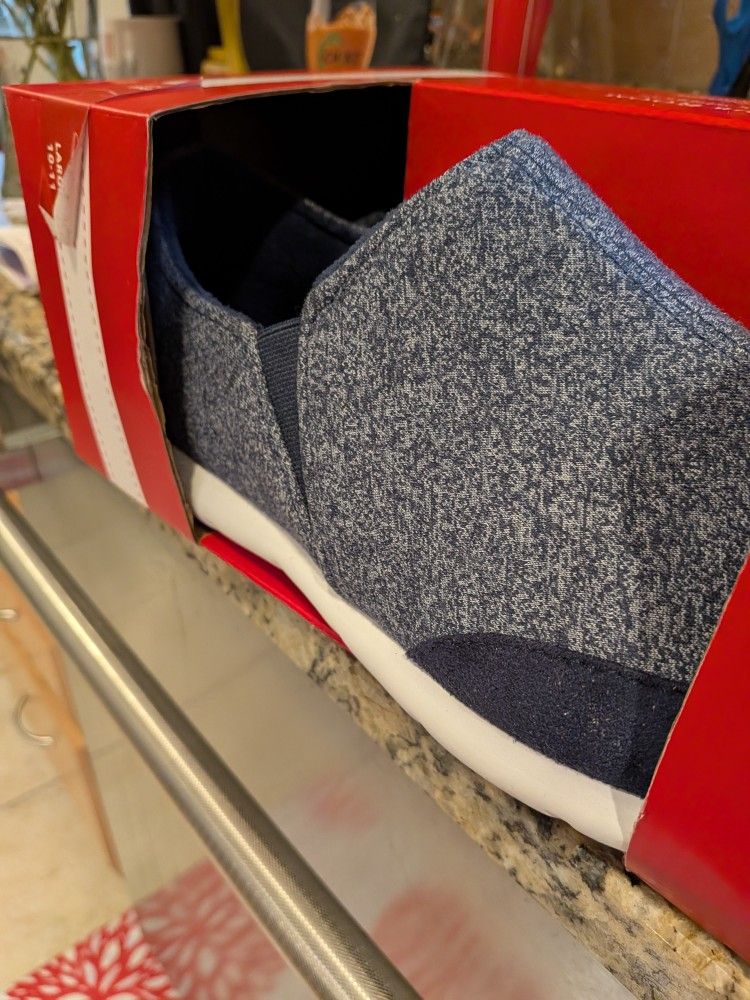 Men's Slip-On Navy Shoe, Size 10-11