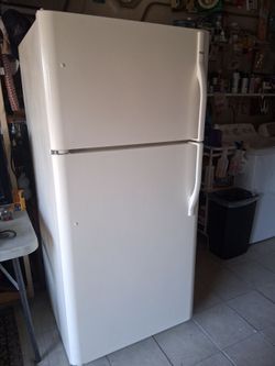 NICE..FRIDGE. 30 X 67..WORKING GOOD..DELIVER X $$