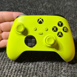 Xbox Series X/S Controller Electric Volt