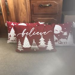 Festive Christmas Season Pillows. Set Of 3. Like New