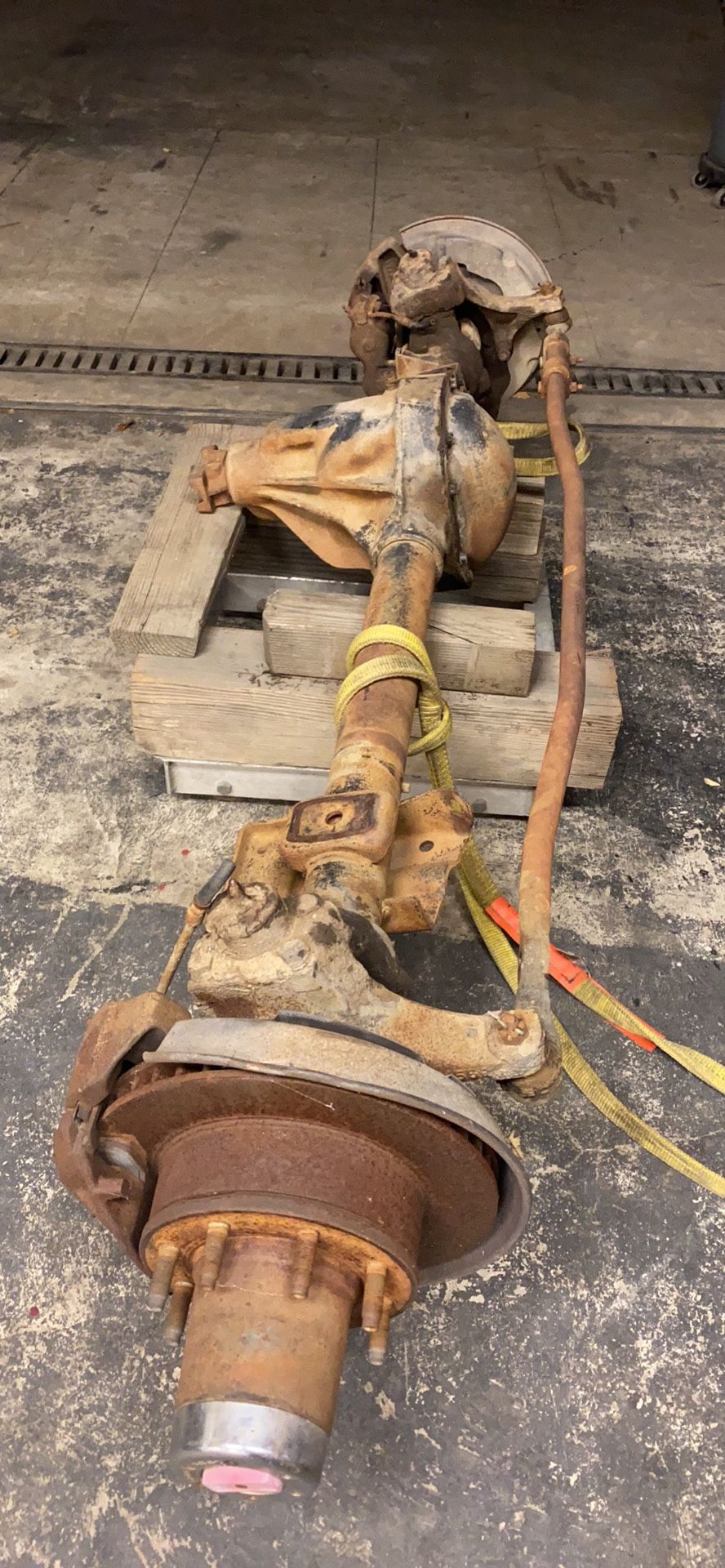 Ford Kingpin High Pinion Dana 60 for Sale in Nuevo, CA OfferUp