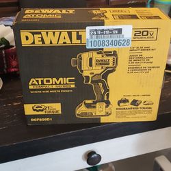 DEWALT
 
Atomic 20V Max Lithium-lon
Brushless Cordless Compact
1/4 in. Impact Driver Kit with
2.0Ah Battery and Charger
