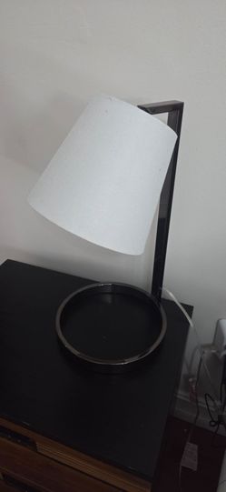 Table lamp