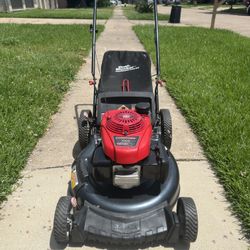 Troy Bilt Honda Push Mower Good Condition First Pull Start runs Good Cut Great 
