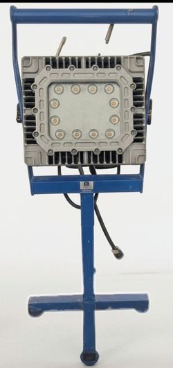 150 Watt Explosion Proof LED Light -5' Tall Base Stand Mount -40 Meter Cord -22" Stand -C1D1