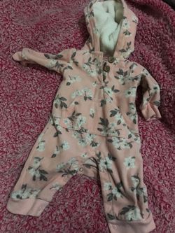 Onesie 🌸 for 3 months very cute