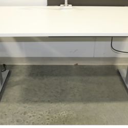 30x69 Electric Height Adjustable White Table