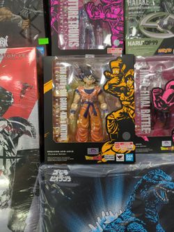 SDCC 2024 SHF SON GOKU & SON GOHAN-KID & KINTOUN ( NIMBUS ) Exclusive Edition