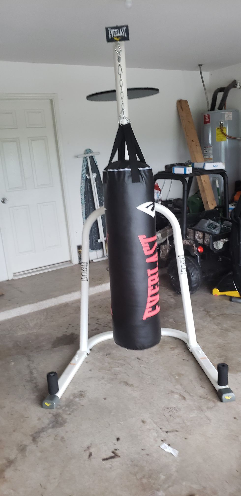 EVERLAST BOXING BAG WITH STAND WITH SPEED BALL