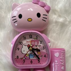 Hello Kitty Clock/pencil Holder 