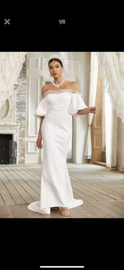 Lots Of Ladies Wedding Dresses/Formal Gowns