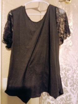 Women's top 2xl