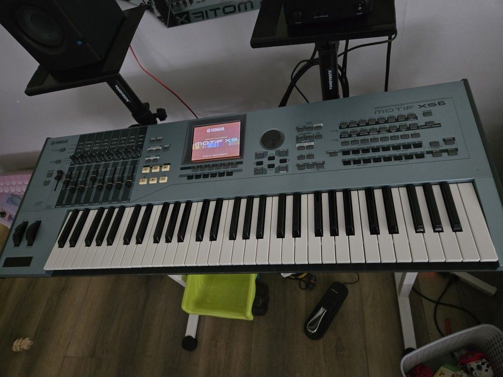 Yamaha Motif Xs6 
