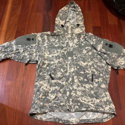 Military Surplus Cold Weather Soft Shell Parka, Large, Excellent 