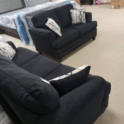 Absolutely Gorgeous Very Nice Couch And Loveseat 