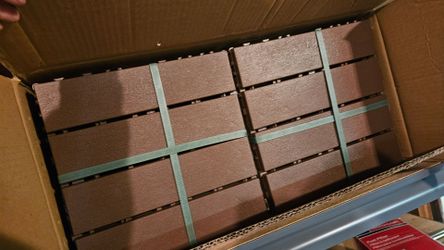 Interlocking deck tiles