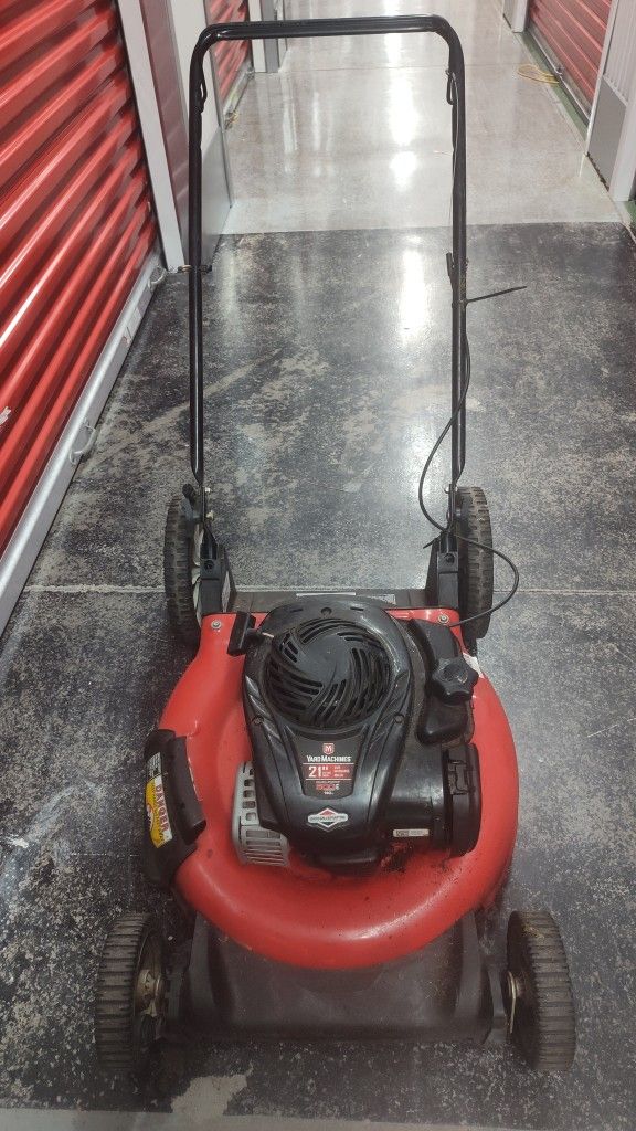 Yard Machines 21" push mower with a Briggs & Stratton 500E Series 140cc engine