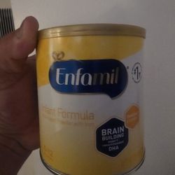 Baby new born forrmula