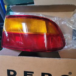 92-95 Civic HB Tail Lamp RH