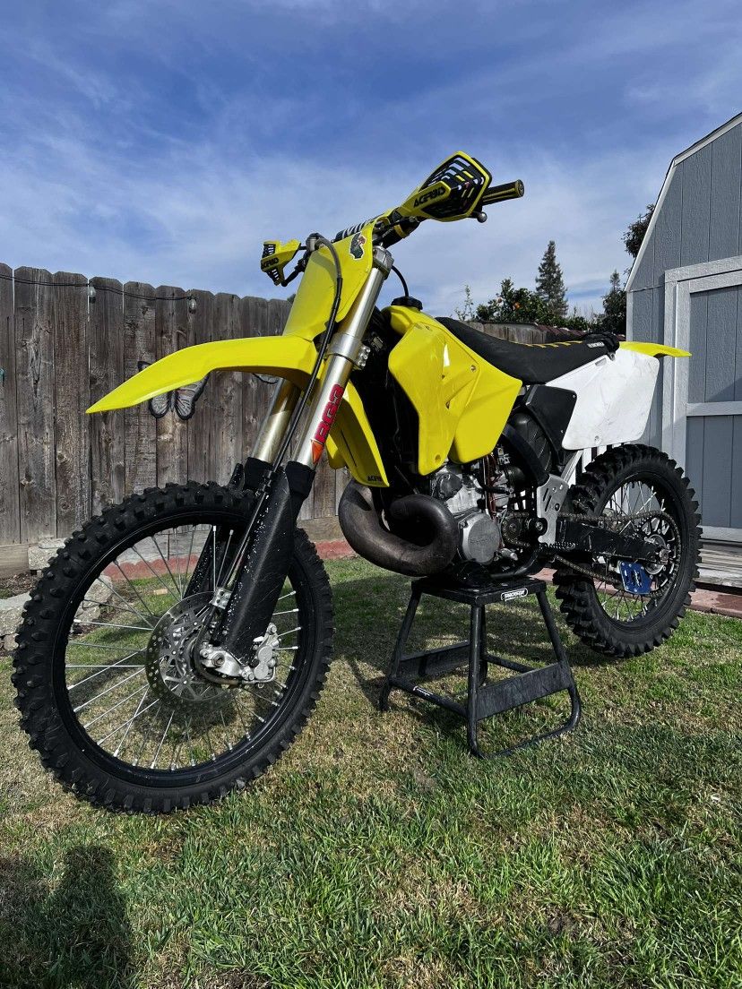 O2 Rm250 2002 Suzuki RM250 for Sale in Visalia, CA - OfferUp
