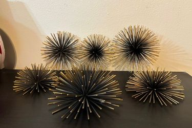 Pom Pom Spiky Sea Urchin Set