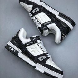 Lv trainer sneaker