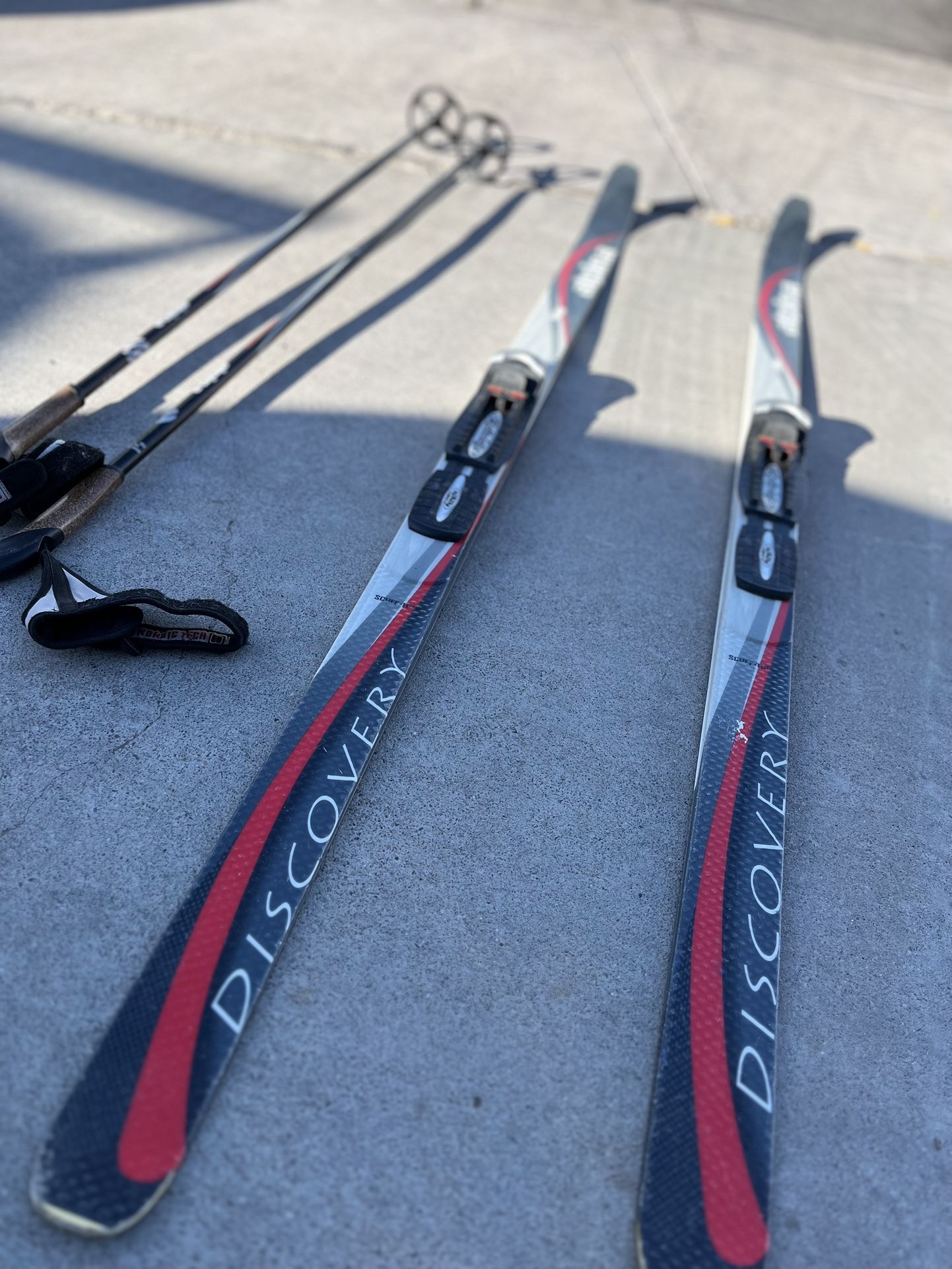 Alpina Discovery Cross Country Skis