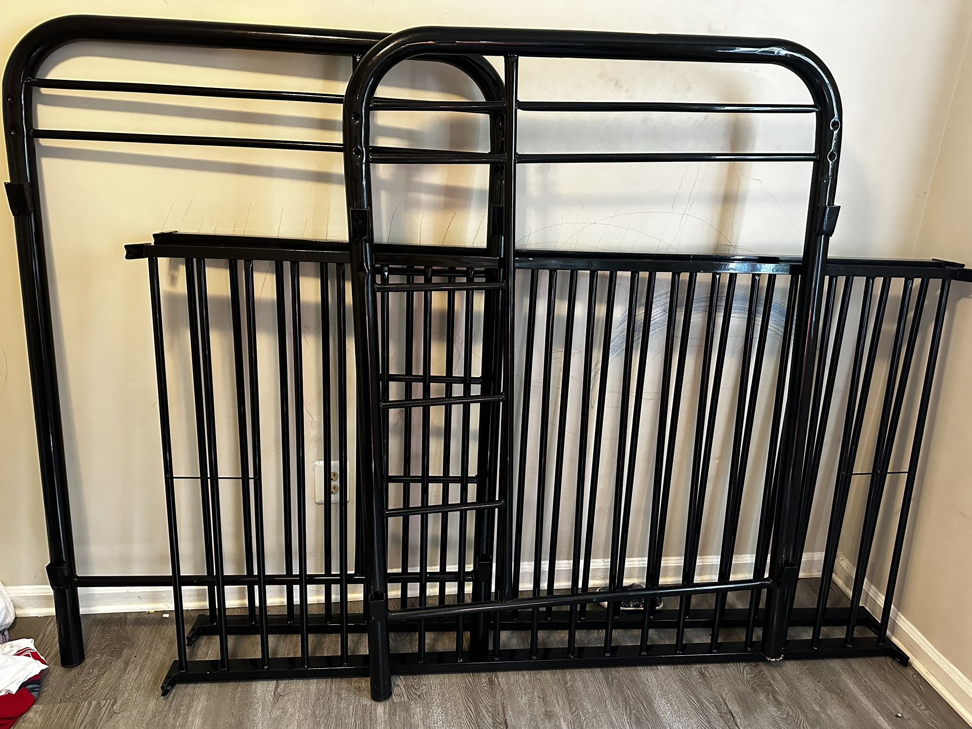 Black metal bunk bed