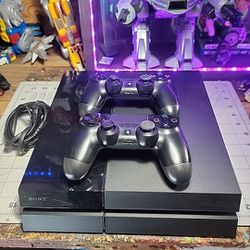 Sony PlayStation 4 500GB  Console - Black (CUH-1001A)/2 PS4 Controllers READ!!!!