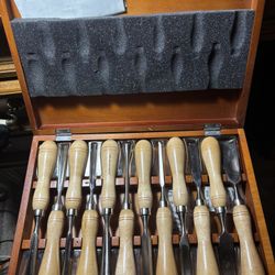 Master grip 12 Piece Wood Chisel