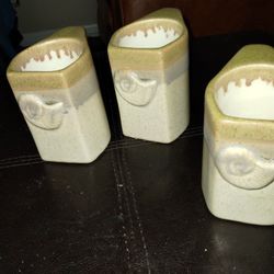 Sea https://offerup.com/redirect/?o=U2hlbGwuQ29mZmVl Cups