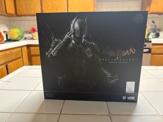 Lpzz Arkham Knight action Figure