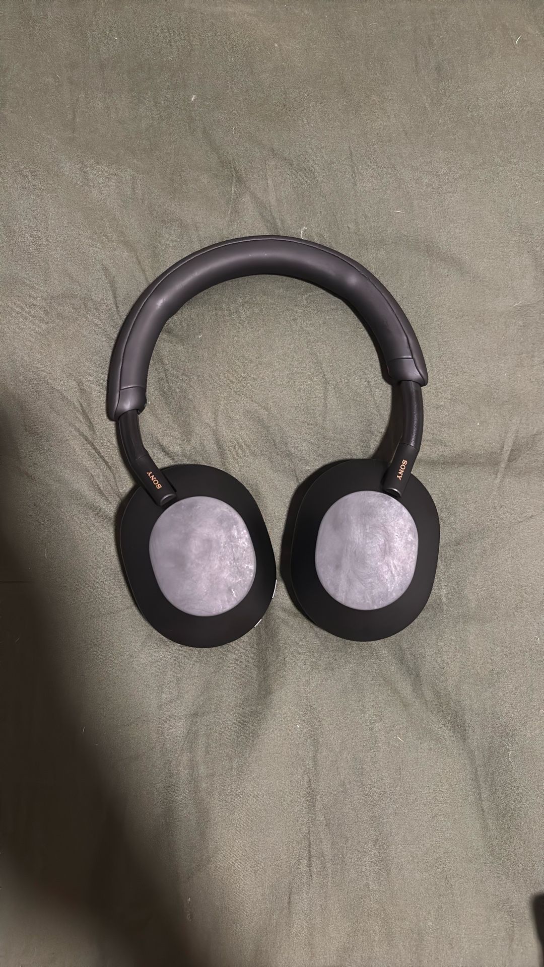 Sony Wh-1000xm5