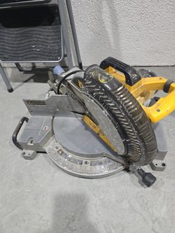 Dewalt Miter Saw 12