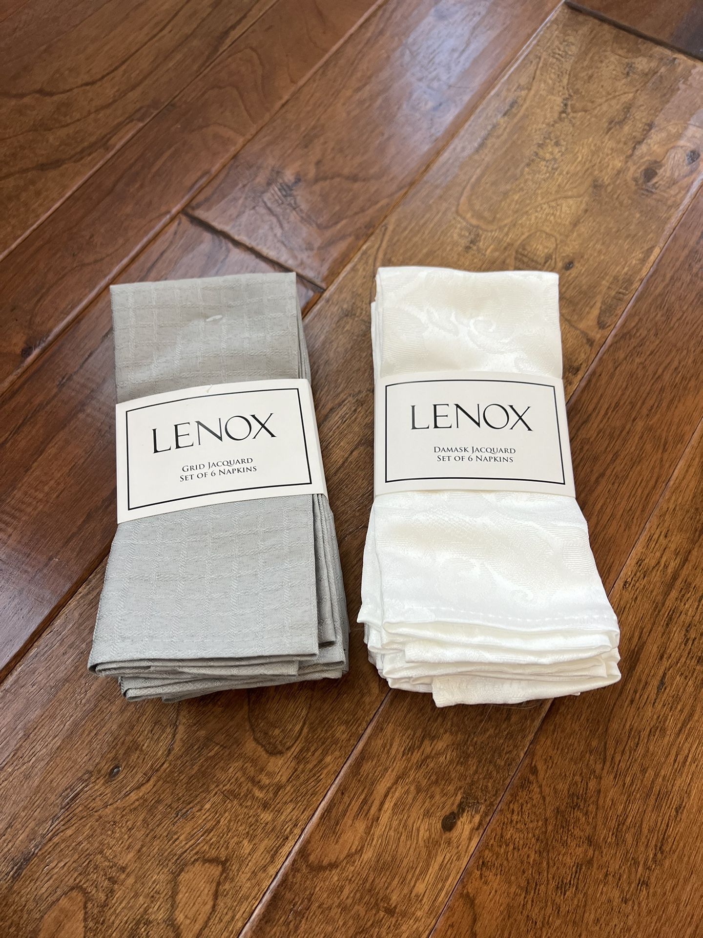 Two new packages Lenox Napkins
