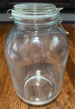 Glass storage jar