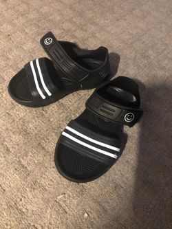 Boys Black Velcro strap sandals