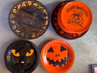 Halloween Decor - Themed Cups & Plates