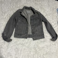 GREY DISTRESSED JEAN JACKET SIZE XS (LIKE NEW) - $25