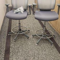 Impress Ultra Task Stool Rolling Office Chair 