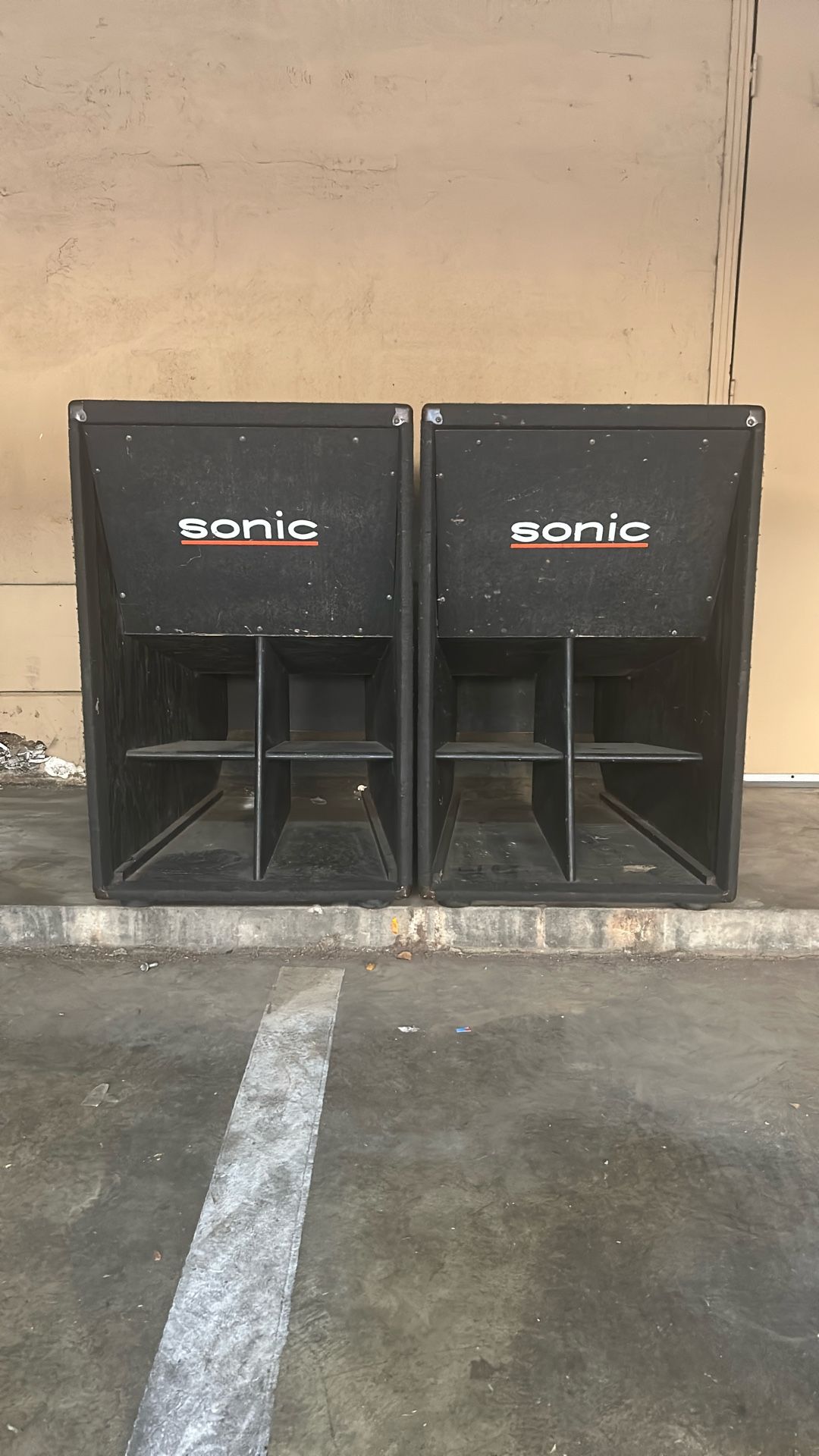 Cajones Para Bajos. Sonic Boxes 