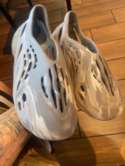 YZY FOAM RNR