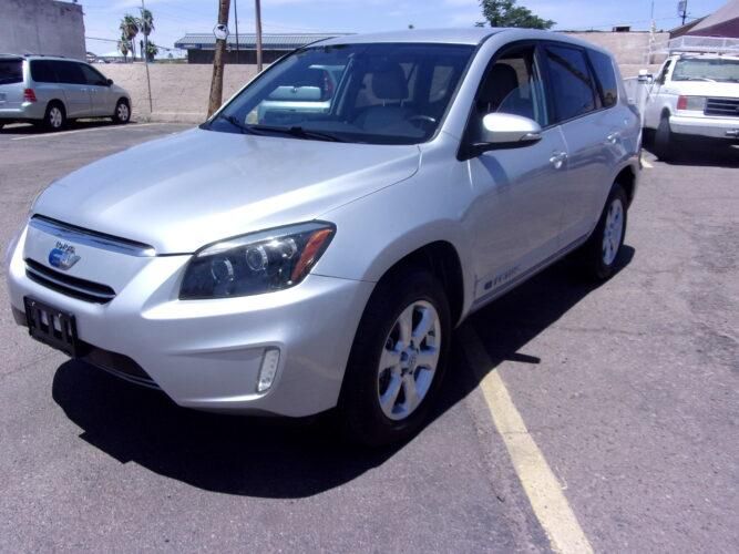 2013 Toyota RAV4 EV