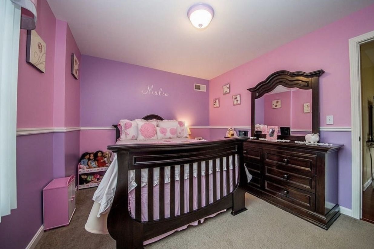 Full size bed with mattress and box spring (can convert to crib)