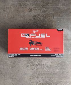 New Milwaukee FUEL Cordless 7/16" Hole Hawg Right Angle Drill M18 - Tool Only.